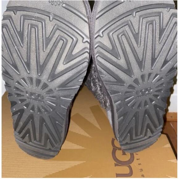 UGG Isla Cableknit Boots Gray Grey Size 9 - Picture 3 of 6